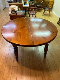 Rustic thick pine adjustable farm dining table with 3 leaves