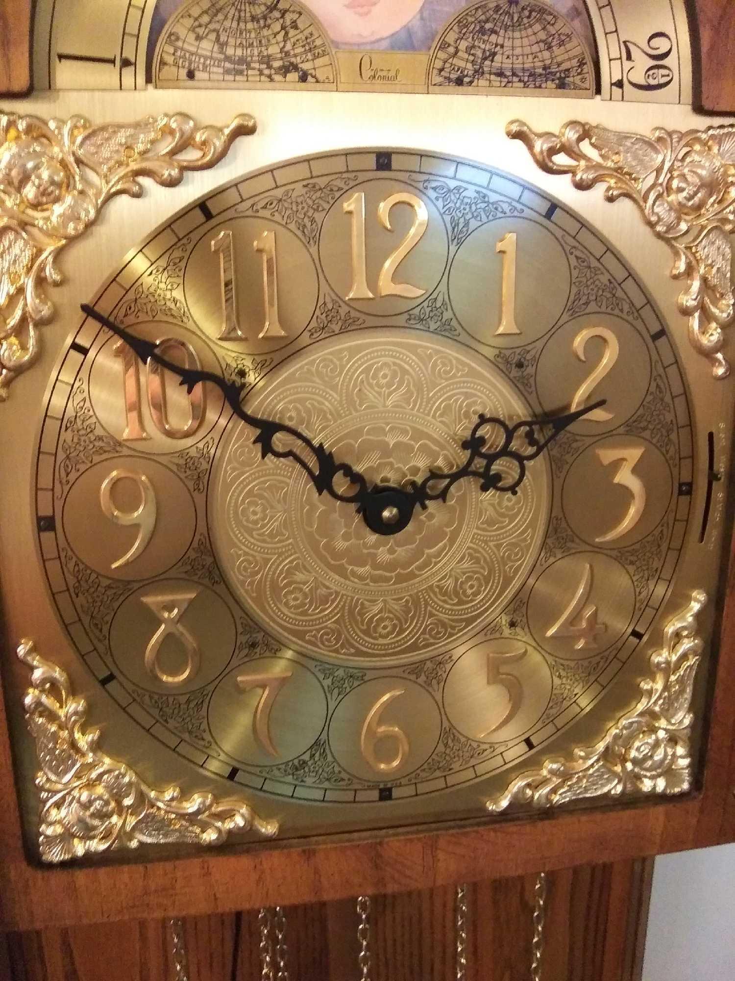 Lovely Colonial Grandfather Clock