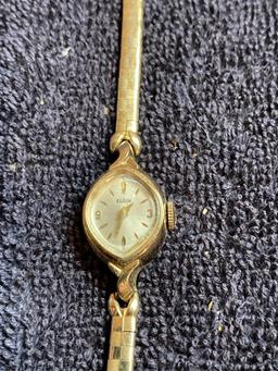 Vintage Gold plated bezel Elgin ladies wristwatch with Gold filled speidel band