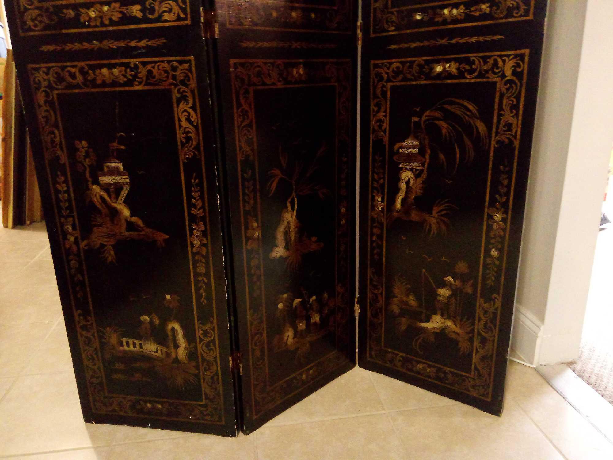 3 PANEL LACQUERED EAST ASIAN STYLE ROOM DIVIDER