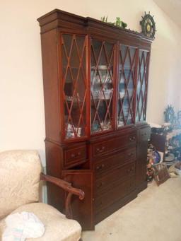 GORGEOUS MADDOX TABLES MAHOGANY SECRETARY CABINET