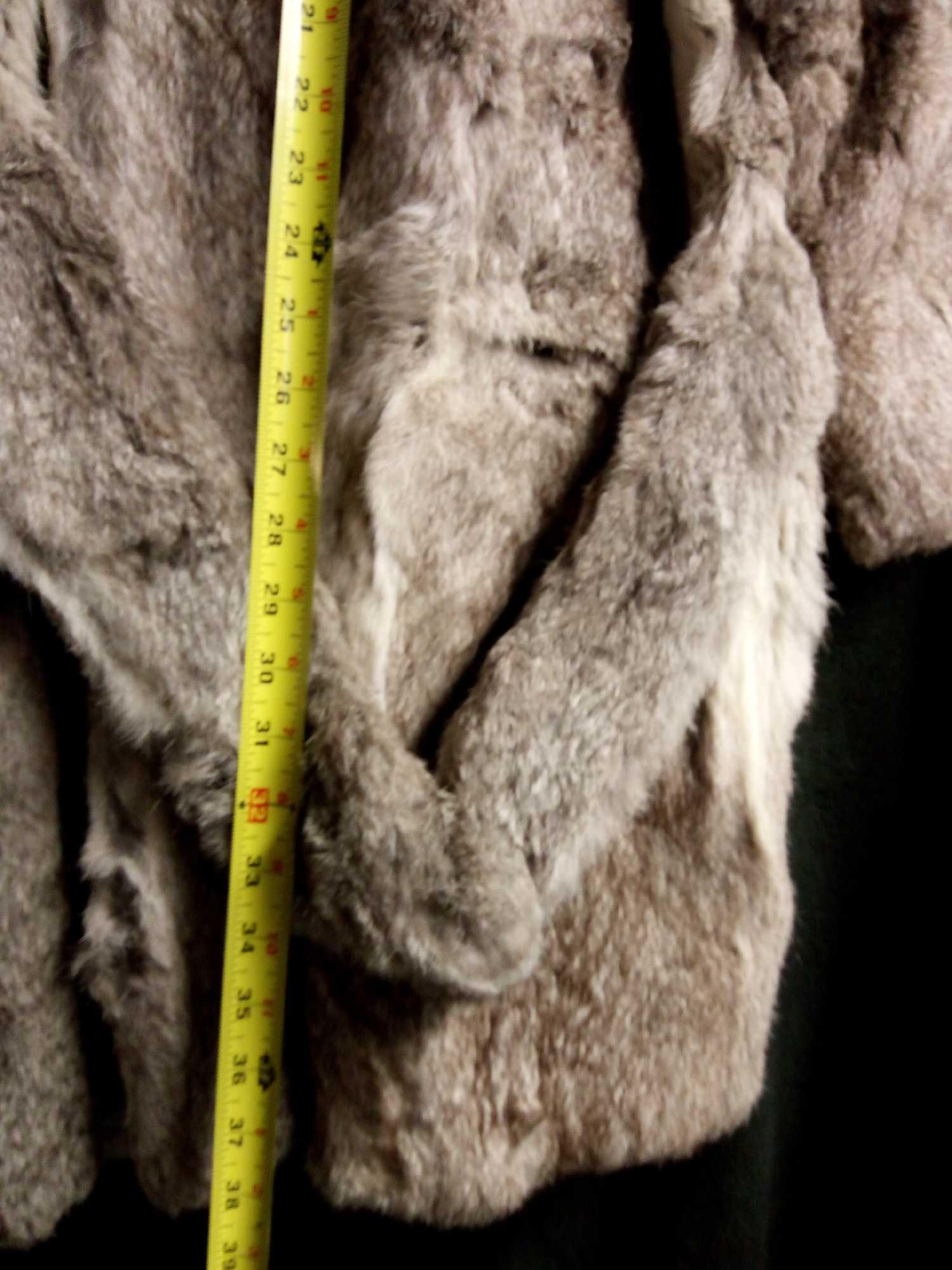 GORGEOUS WELL MADE gray and white KNEE LENGTH FUR JACKET