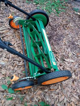 DON'T WORRY ABOUT GASOLINE! SCOTT'S BRAND CLASSIC PUSH MOWER, GREAT CONDITION!
