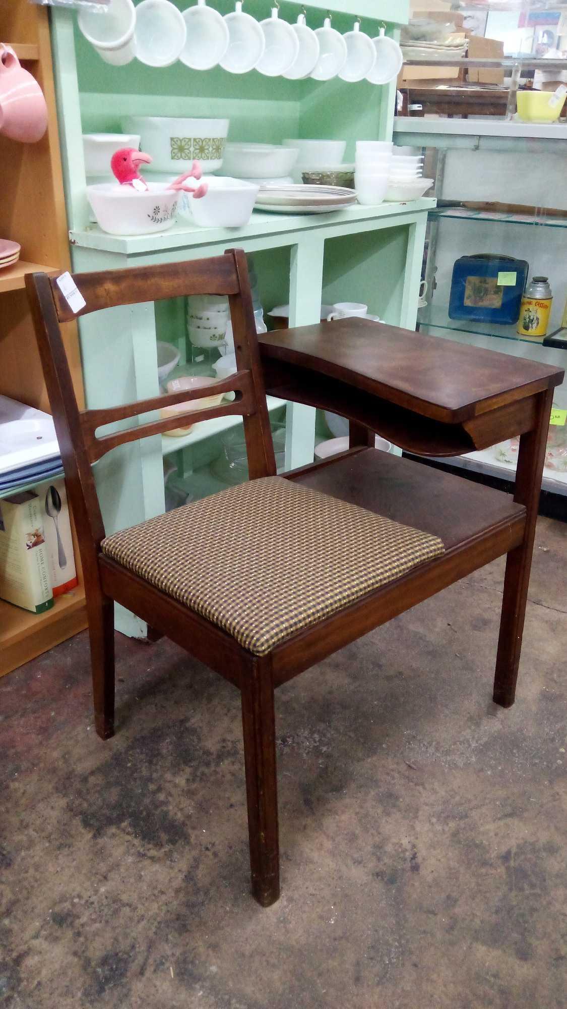 CHARMING VINTAGE TELEPHONE TABLE WITH BENCH