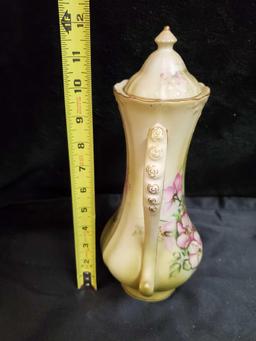 ANTIQUE HAND-PAINTED DOUBLE HANDLED NIPPON LIDDED VESSEL