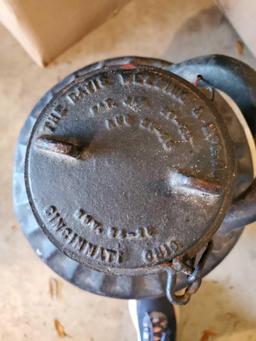 1920s ANTIQUE OIL CAN 5 GAL - DAVIS WELDING & MFG CO