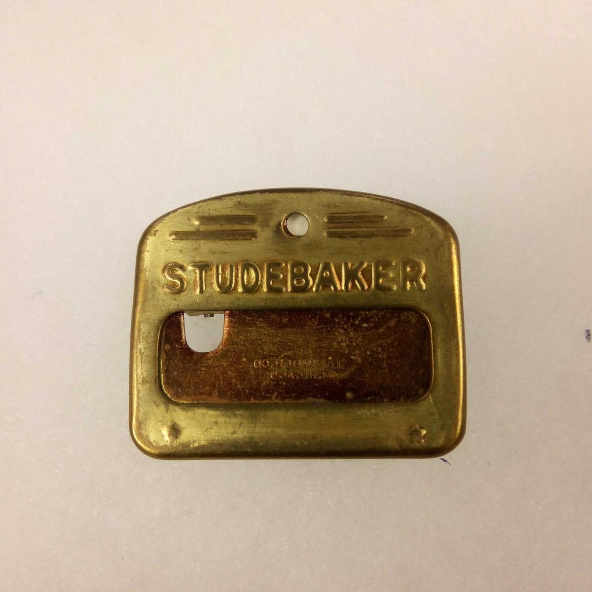 VINTAGE AUTOMOTIVE EMPLOYEE BADGE STUDEBAKER AUTOMOBILE CO PINBACK