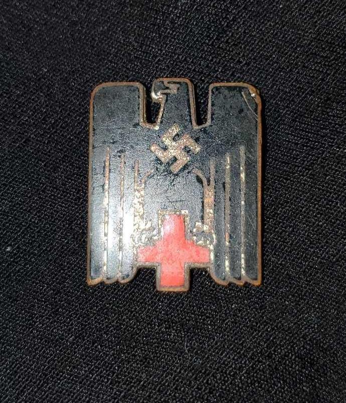 German WWII Deutsches Red Cross DRK Lapel Badge