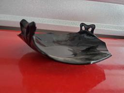 VINTAGE DOUBLE HANDLE PETITE SERVER BLACK DISH