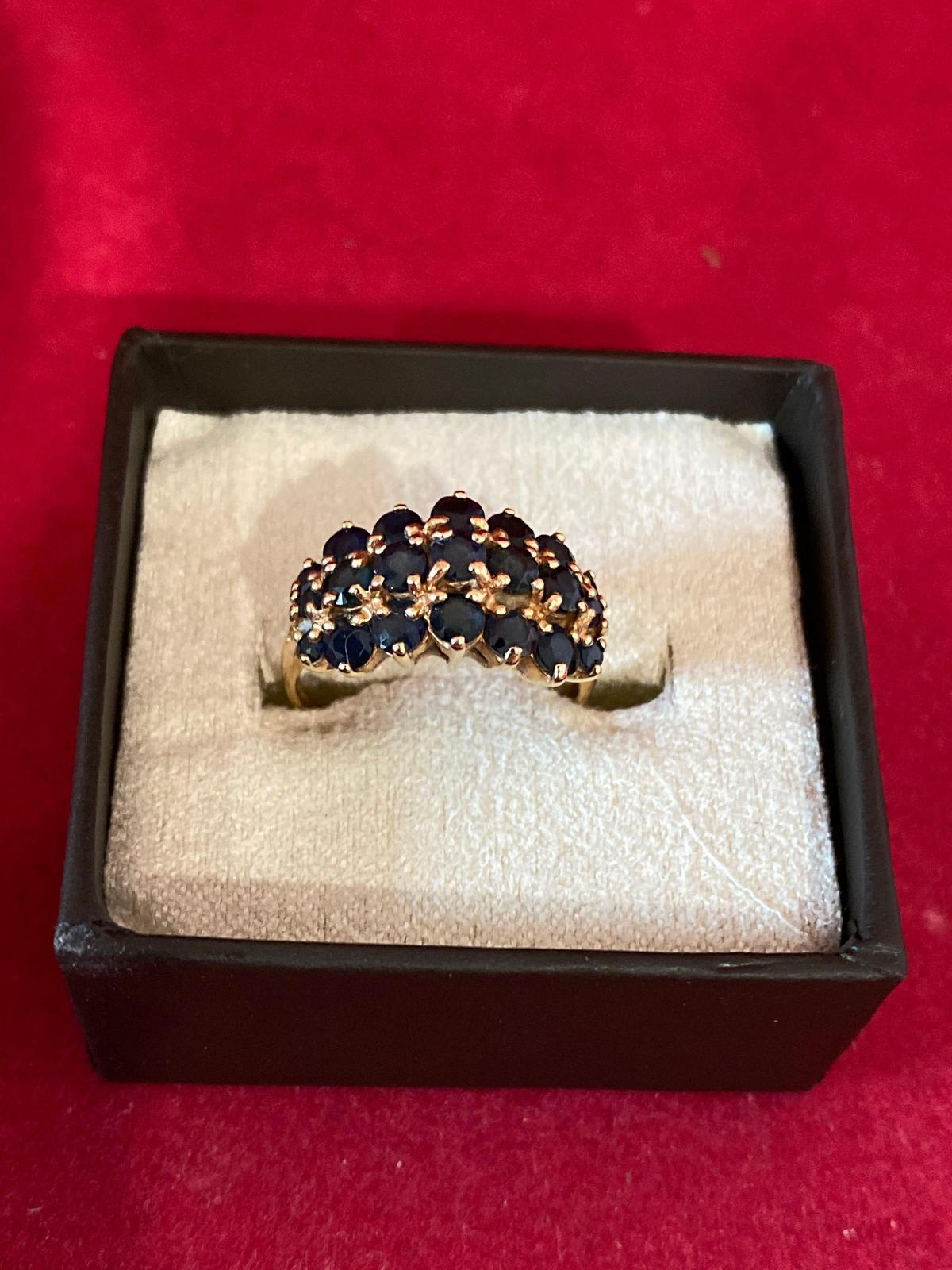 Beautiful 10k Gold and Ruby/garnet multi row stone ring