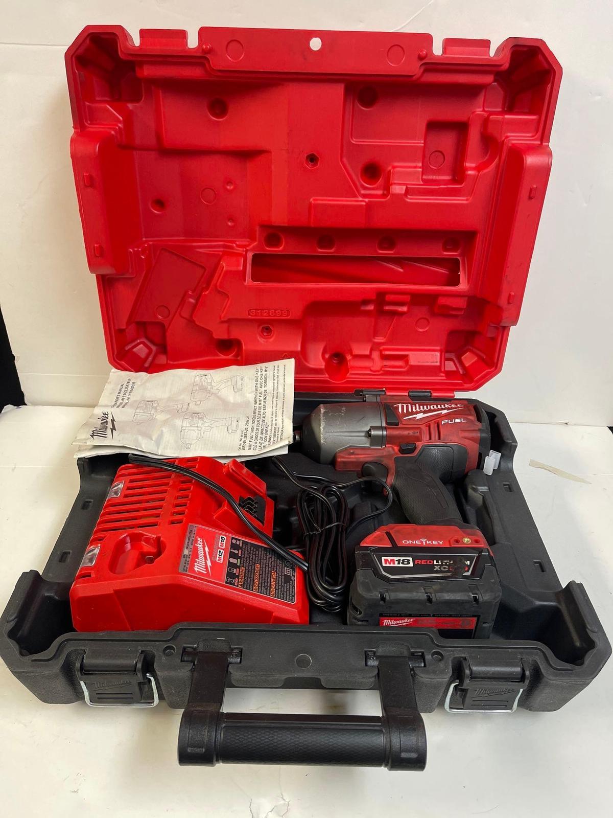 MILWAUKEE M18 HIGH TORQUE IMPACT WRENCH WITH ONE KEY