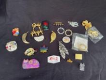 VINTAGE, GROUP OF FUN PINS, BROOCHES, Stamped