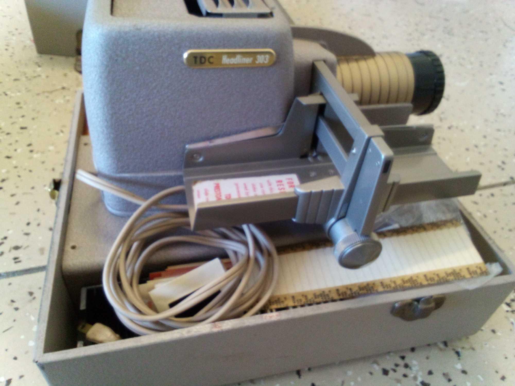 PAIR OF VINTAGE TECHNOLOGY, PROJECTOR AND WORD PROCESSOR