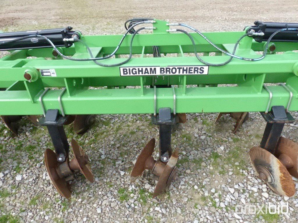 Bigham Bros. 12 row stack fold hippers