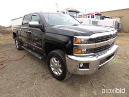 2015 Chevrolet 2500 LTZ, 4WD, Leather, Navigation, 151,000 mi.