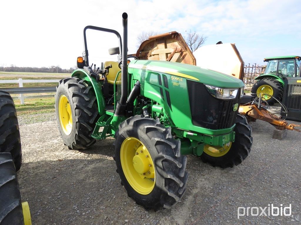 JOHN DEERE 5085E TRACTOR, O/S, MFWD, SN 1LV5085ECFY410093, 180 HRS.