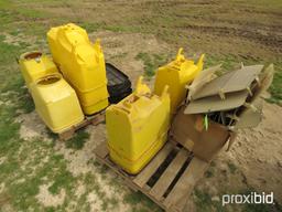 PLANTER HOPPERS