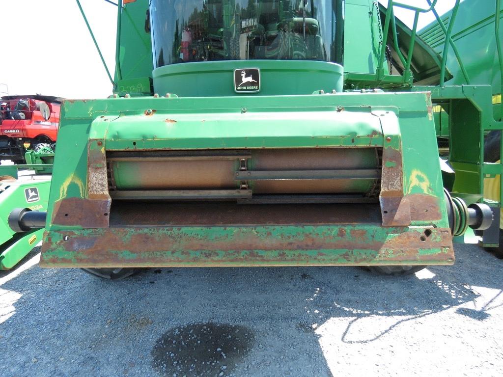 9400 John Deere Combine