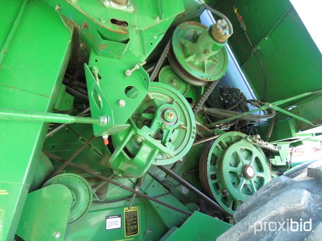 9400 John Deere Combine