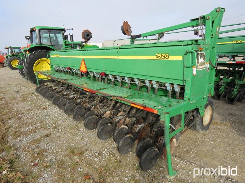 1520 John Deere Drill