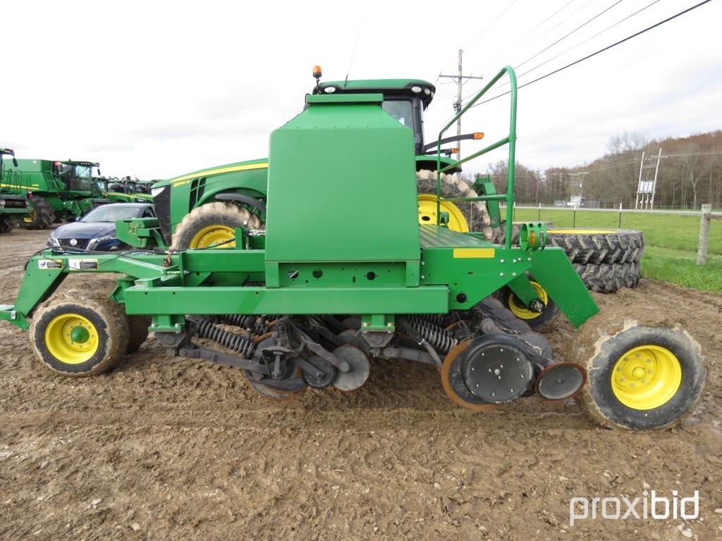 1590 John Deere Drill