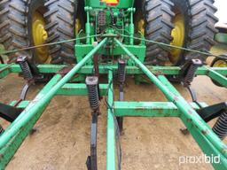 John Deere Chisel Plow