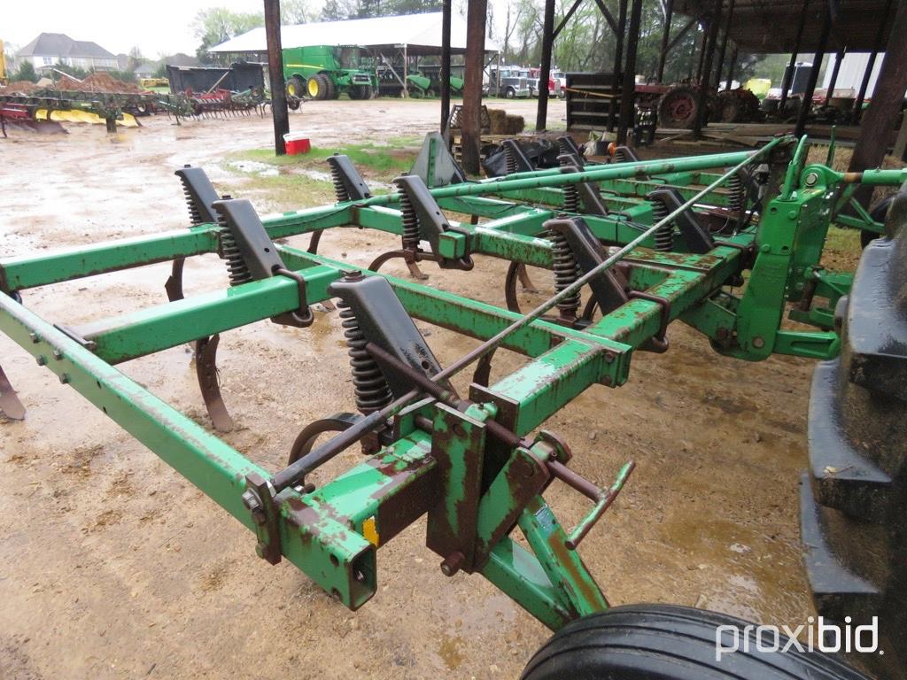 John Deere Chisel Plow