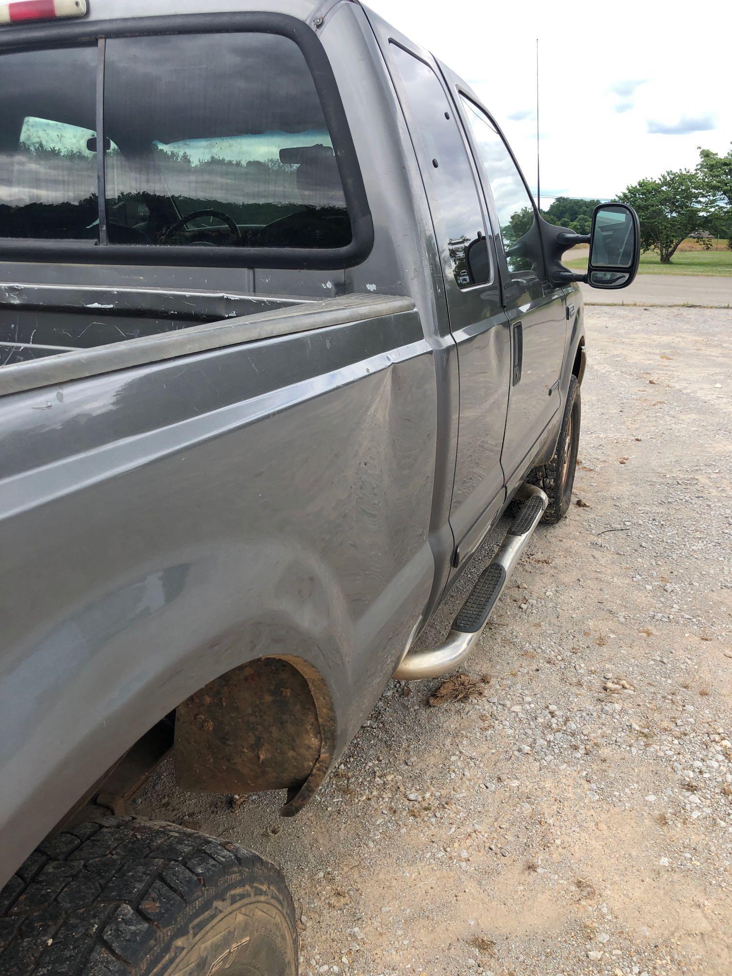 F-250 FORD PICKUP TRUCK