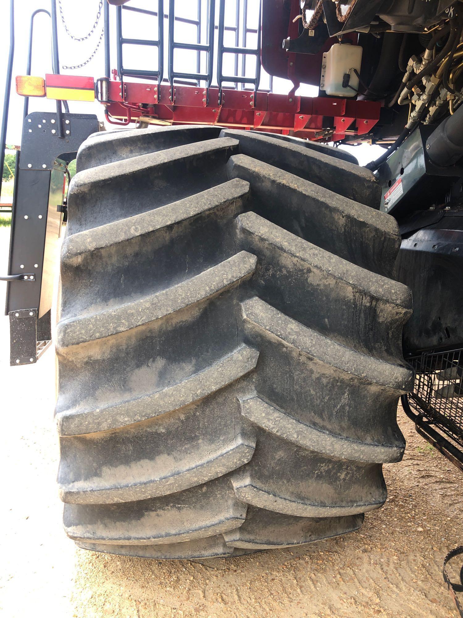 8120 CASE IH COMBINE