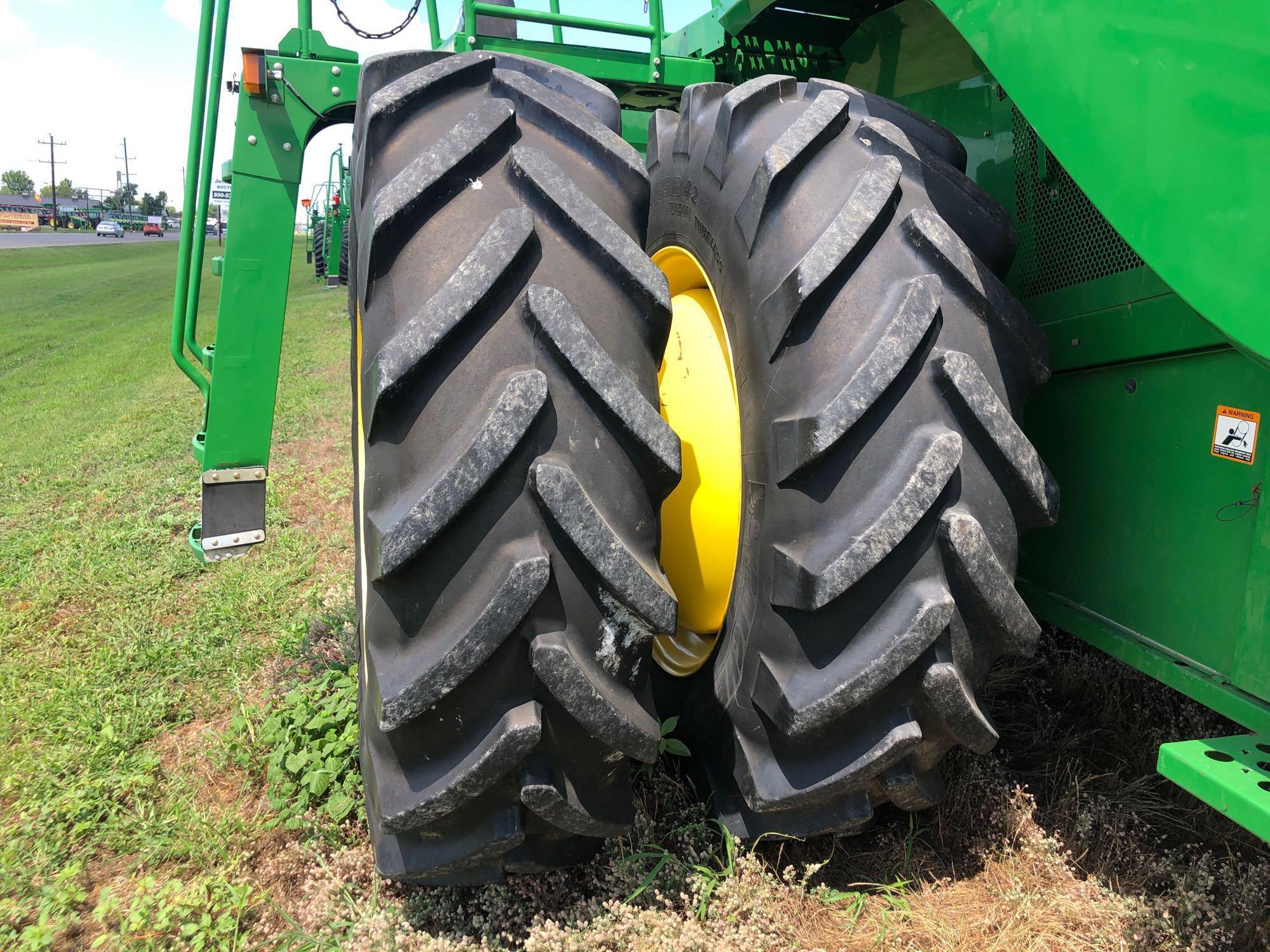 S670 JOHN DEERE COMBINE