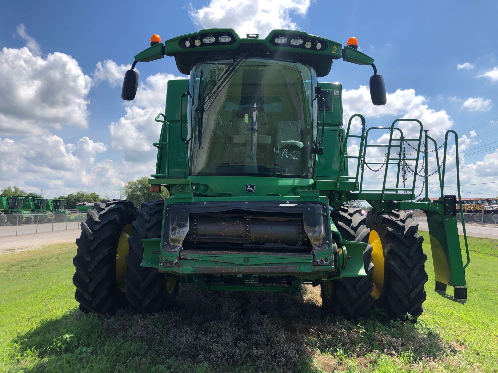 S670 JOHN DEERE COMBINE