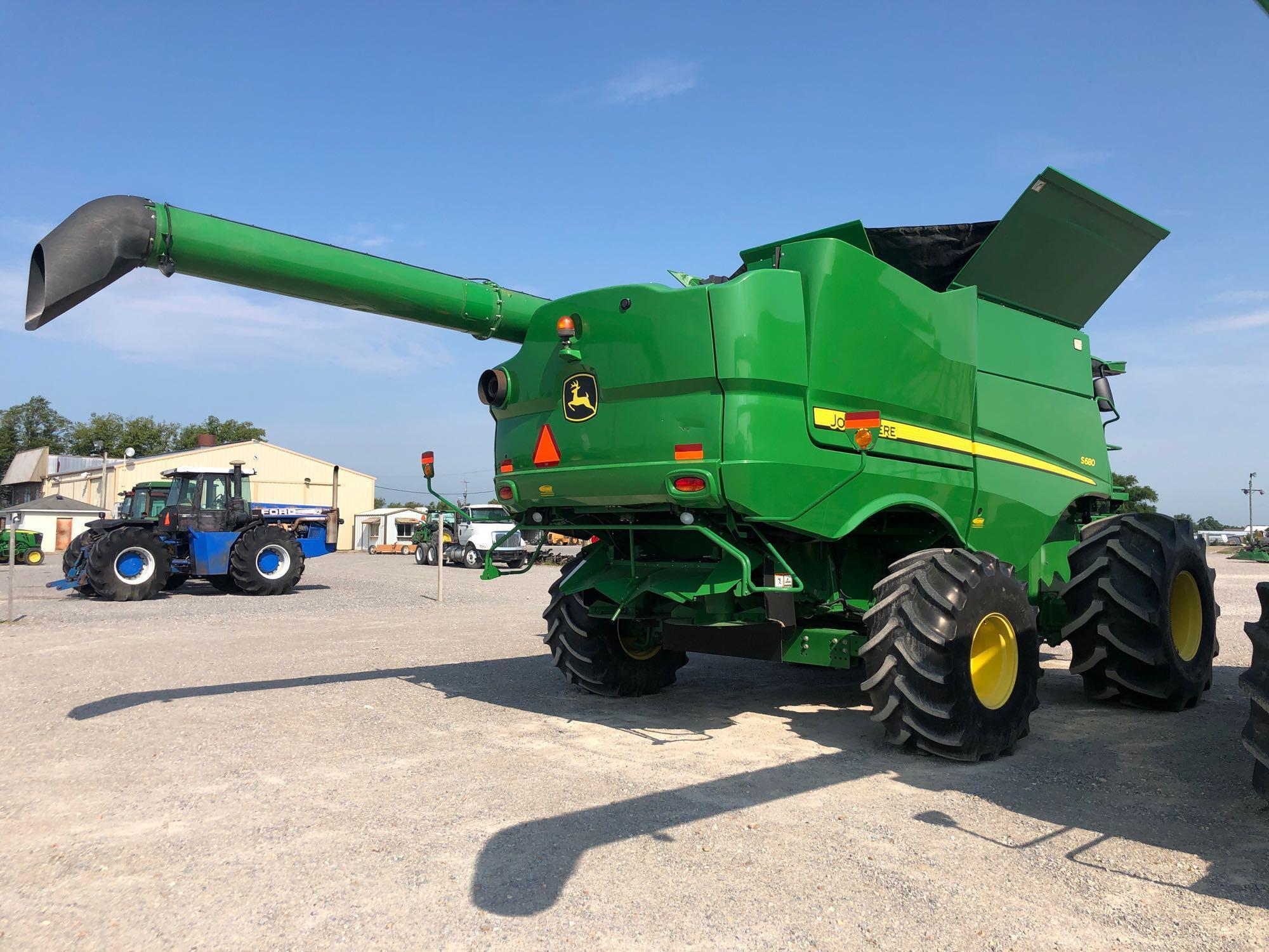 S680 JOHN DEERE COMBINE