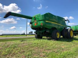 S680 JOHN DEERE COMBINE