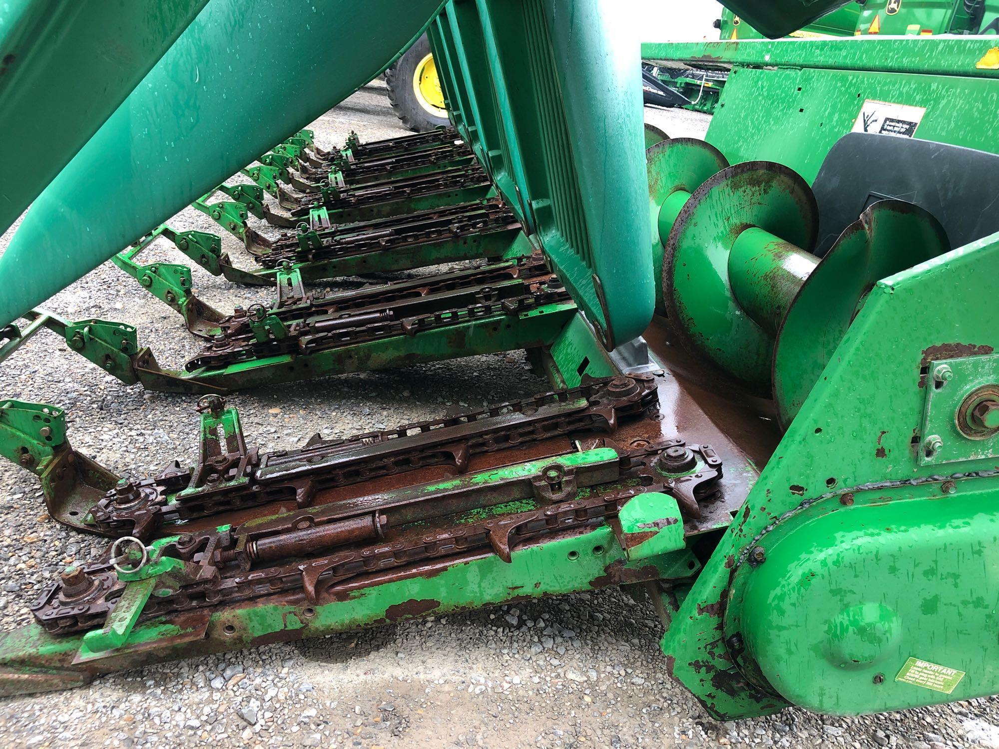 694 JOHN DEERE CORN HEAD