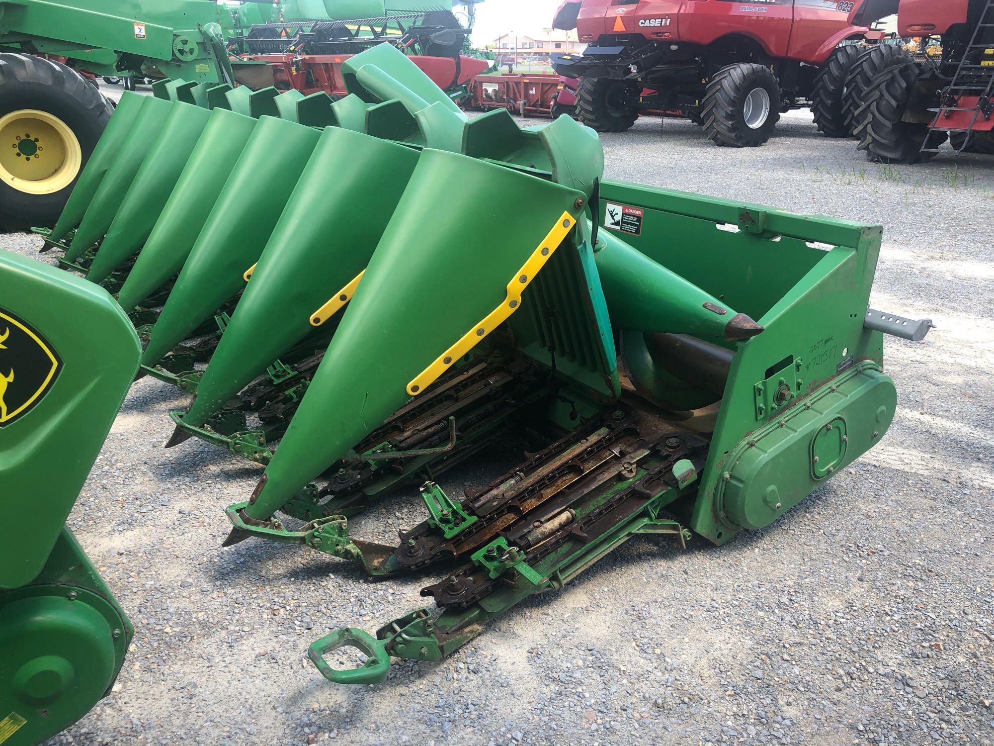 893 JOHN DEERE CORN HEAD