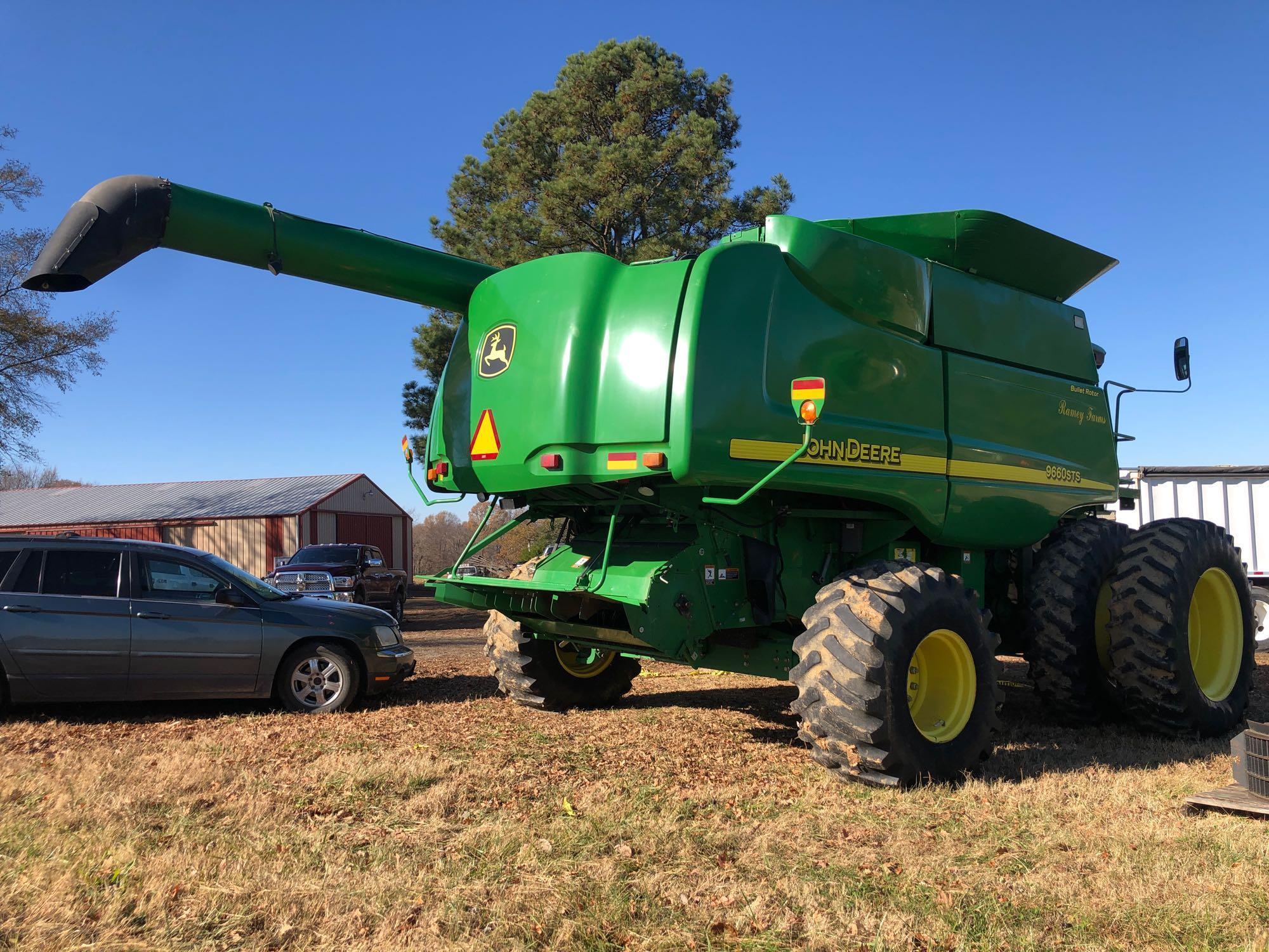 9660 John Deere Combine