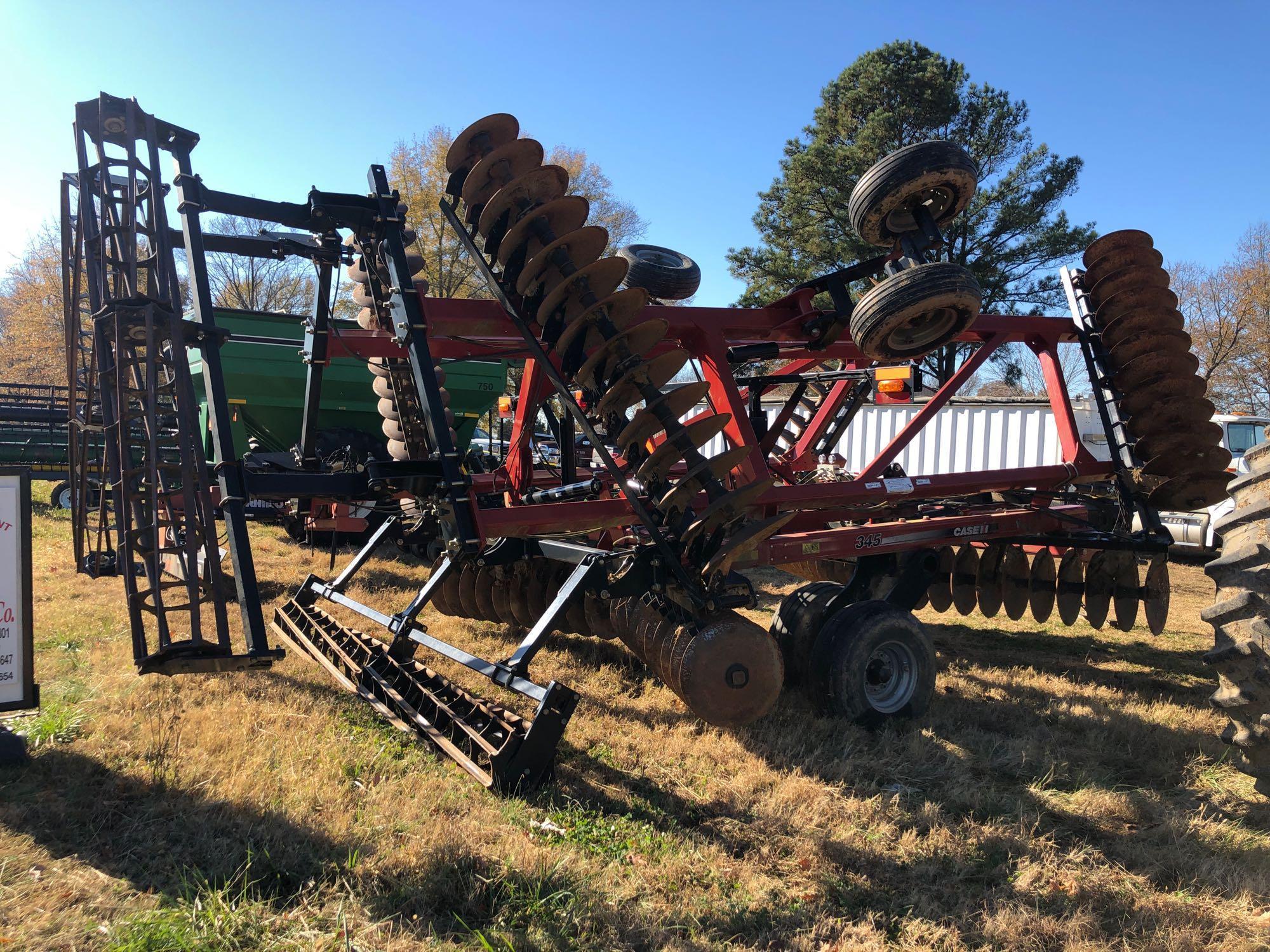 345 Case IH Disk w/ Rolling Baskets