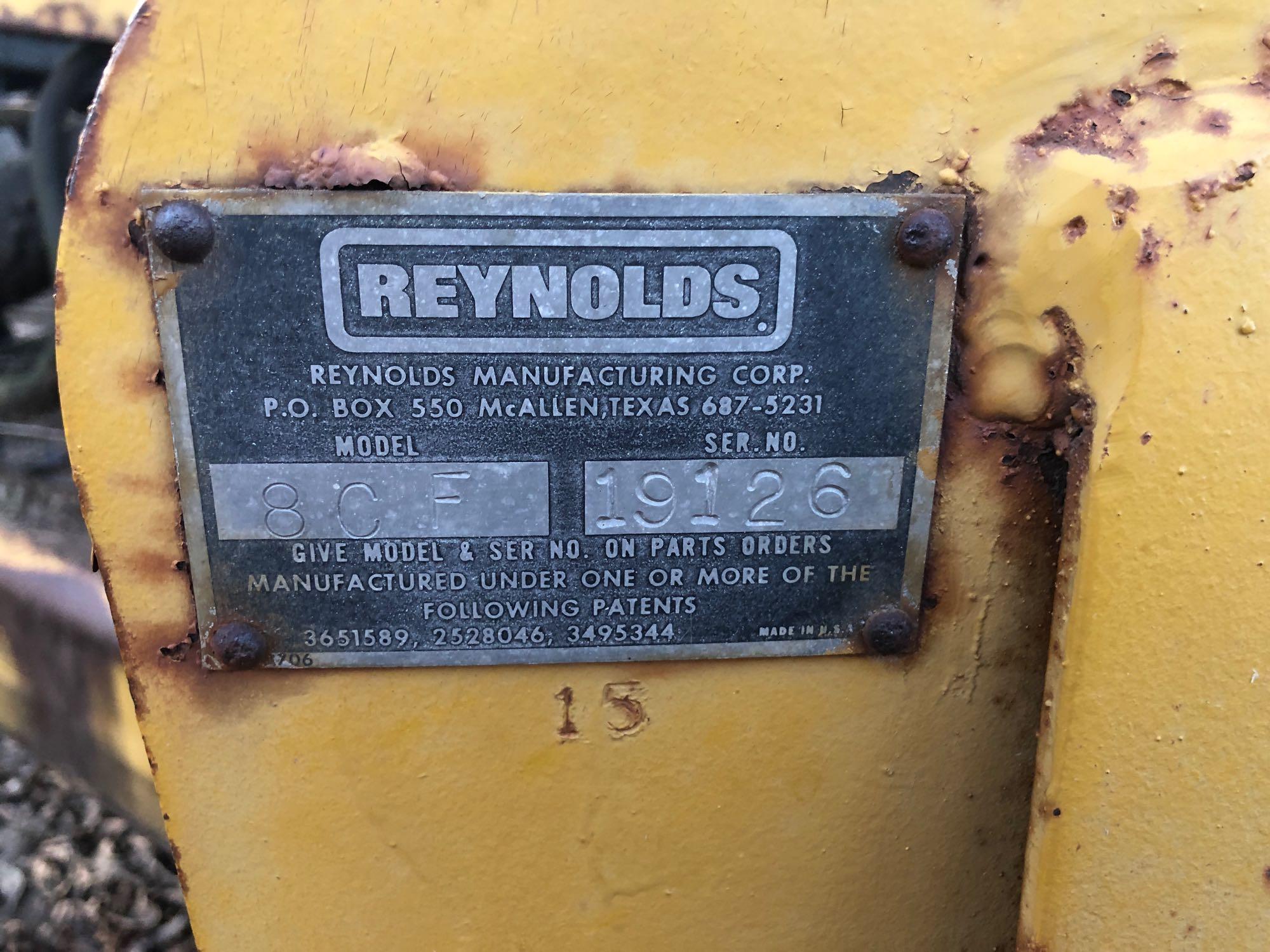 8C Reynolds Dirt Scoop