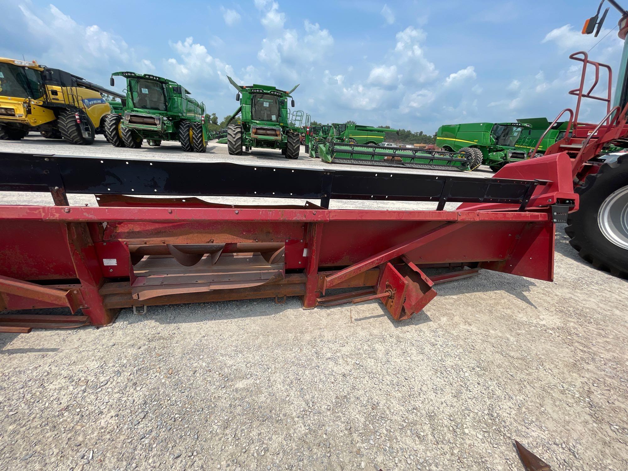 1083 CASE IH CORN HEAD