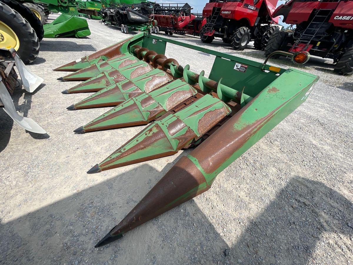 843 JOHN DEERE CORN HEAD