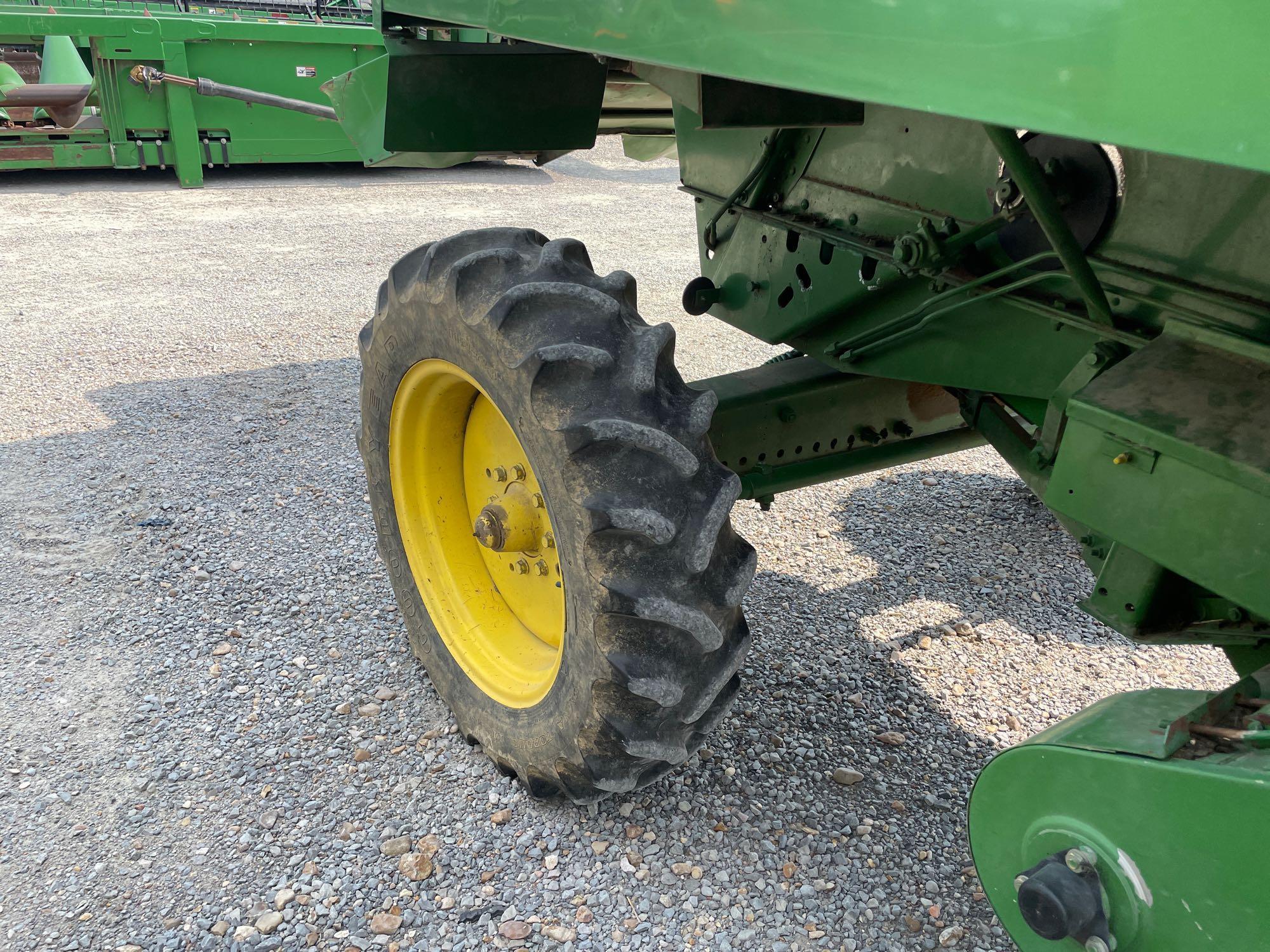 4435 JOHN DEERE COMBINE