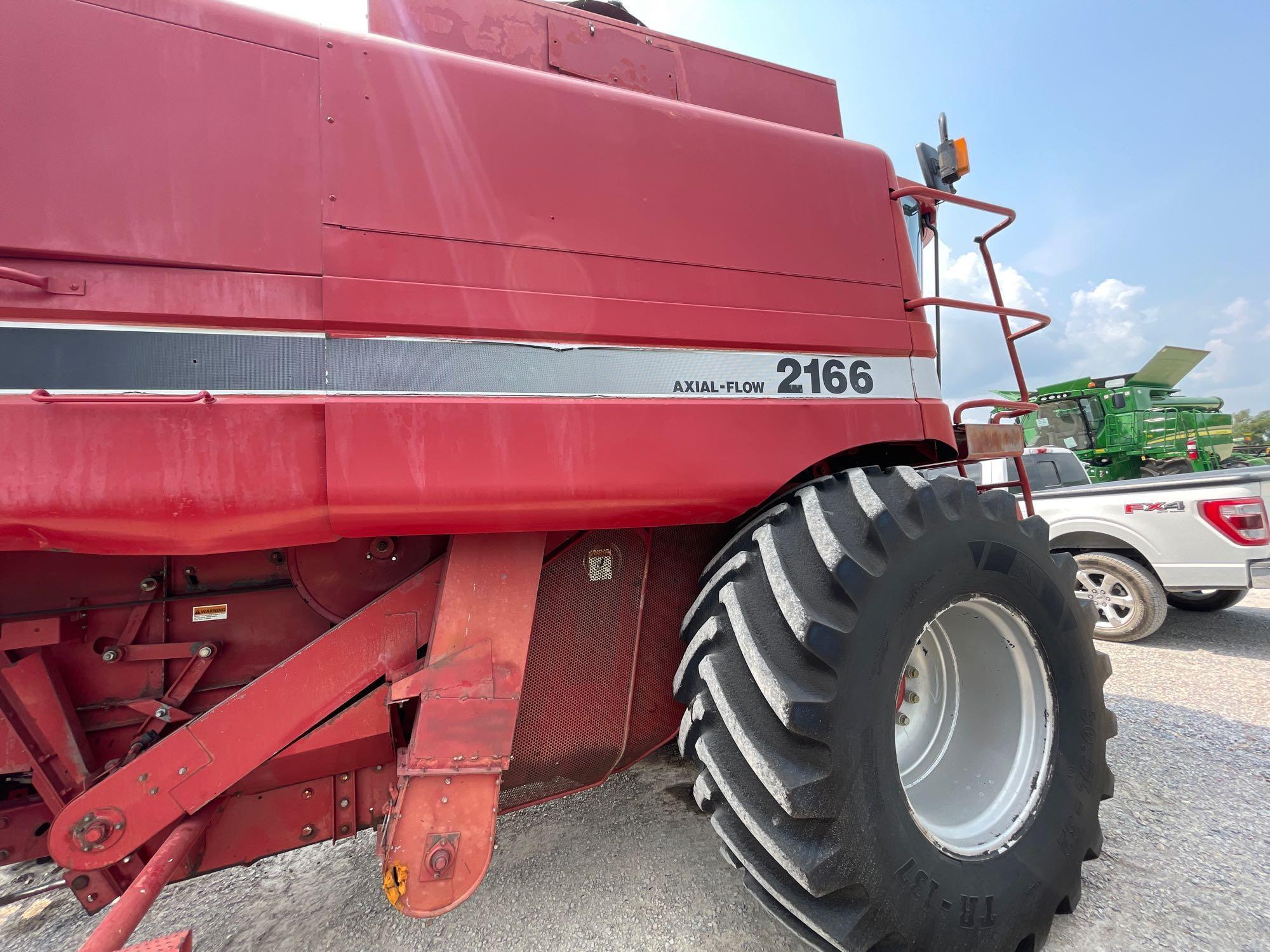 2166 CASE IH COMBINE