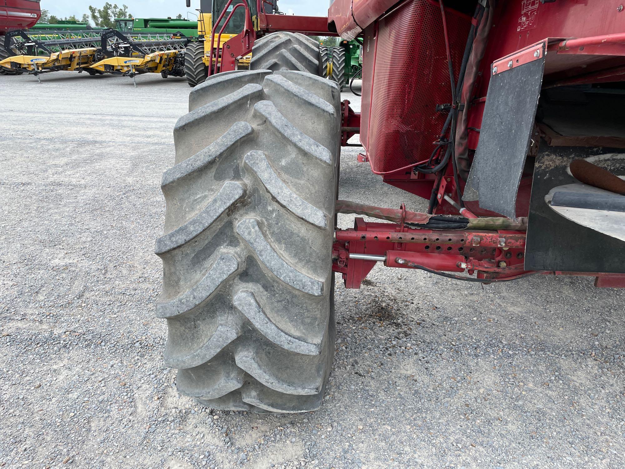 2188 CASE IH COMBINE