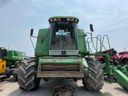 9600 JOHN DEERE COMBINE, 1994 YR.