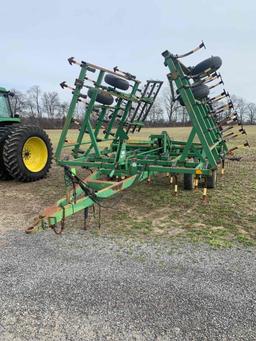 980 JOHN DEERE FIELD CULTIVATOR