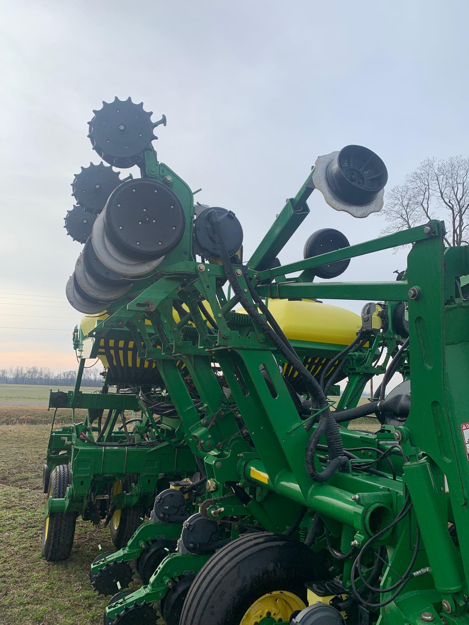 1790 JOHN DEERE PLANTER