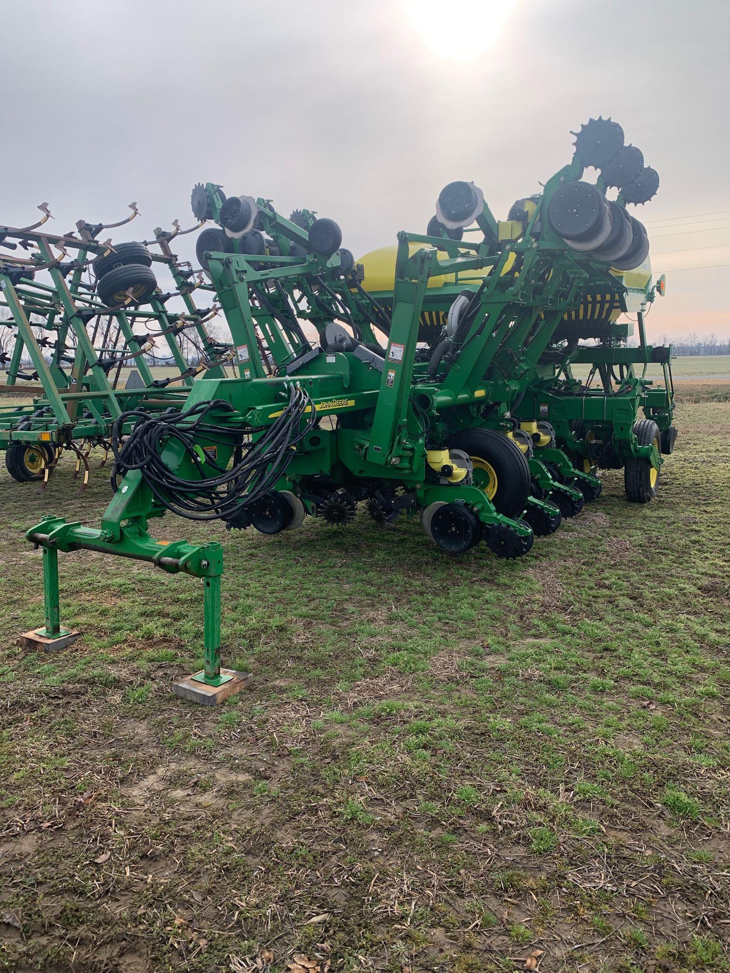 1790 JOHN DEERE PLANTER