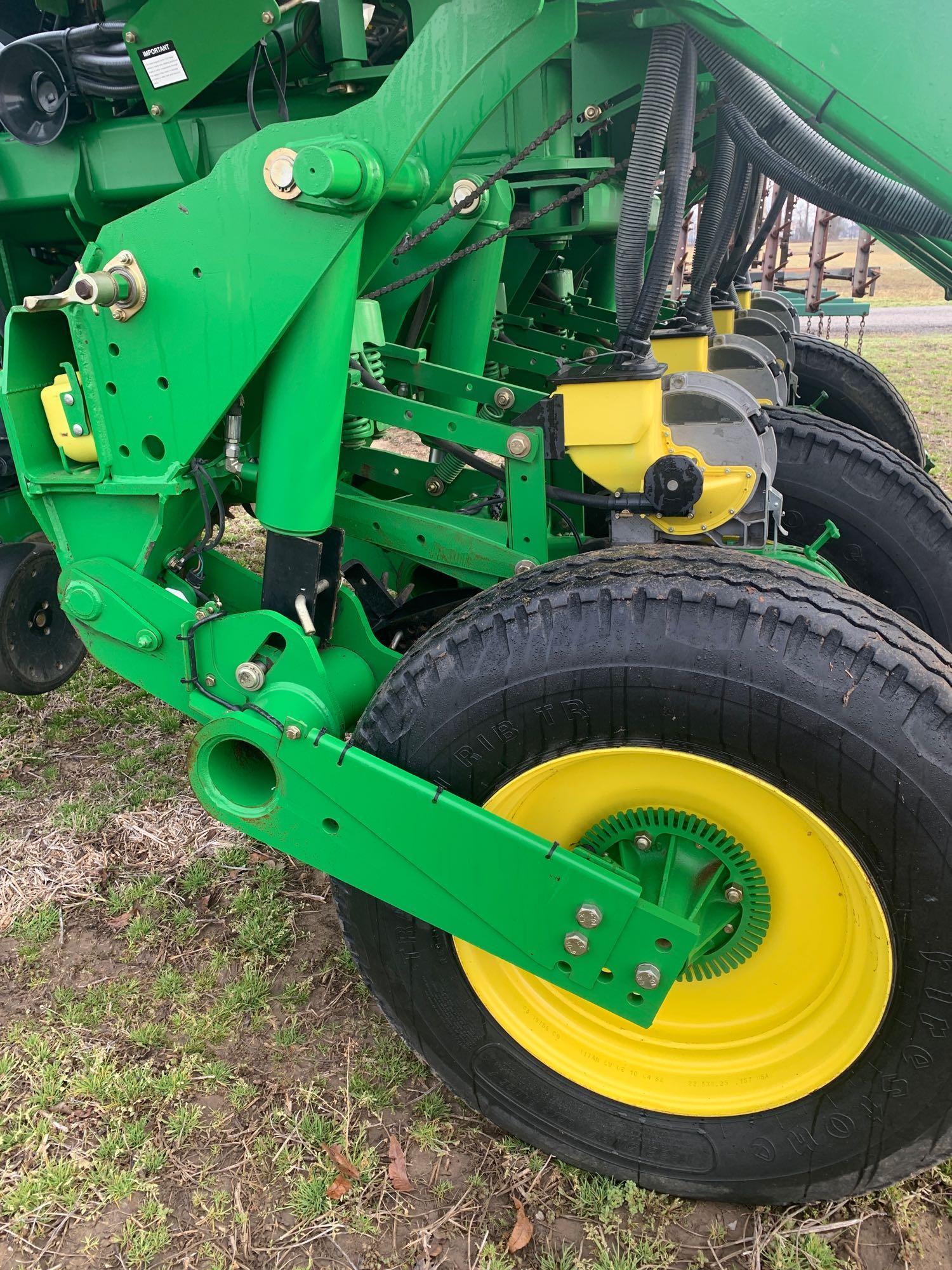 1790 JOHN DEERE PLANTER