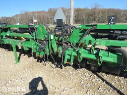 1725 JOHN DEERE PLANTER, SN 765231