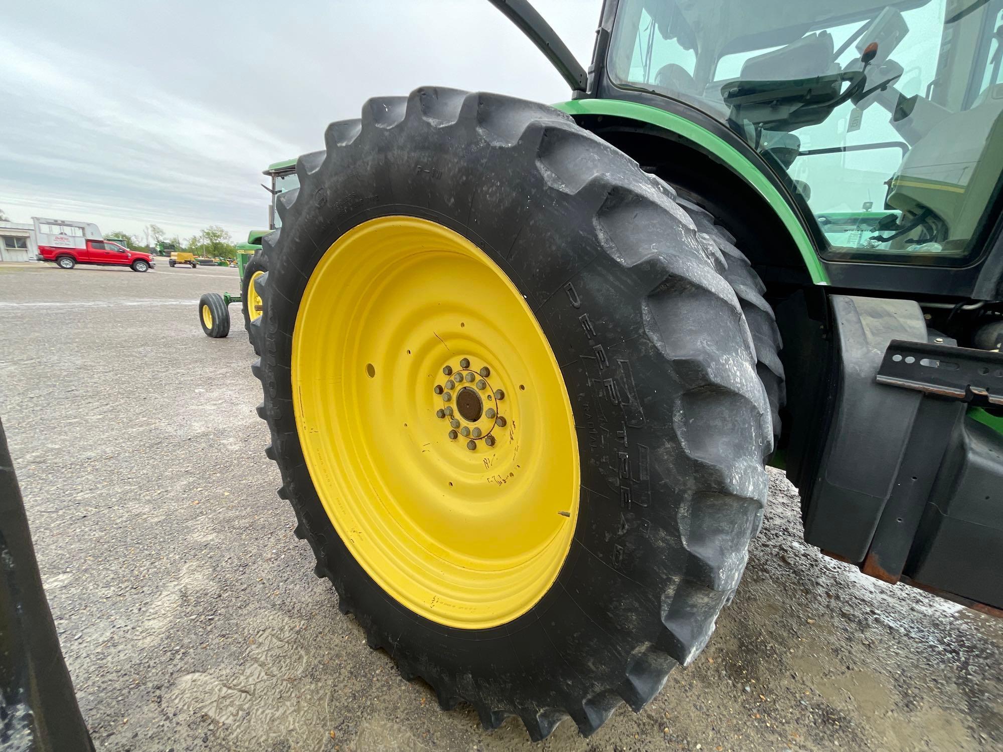 8310R JOHN DEERE TRACTOR, 2013 YR., MFWD